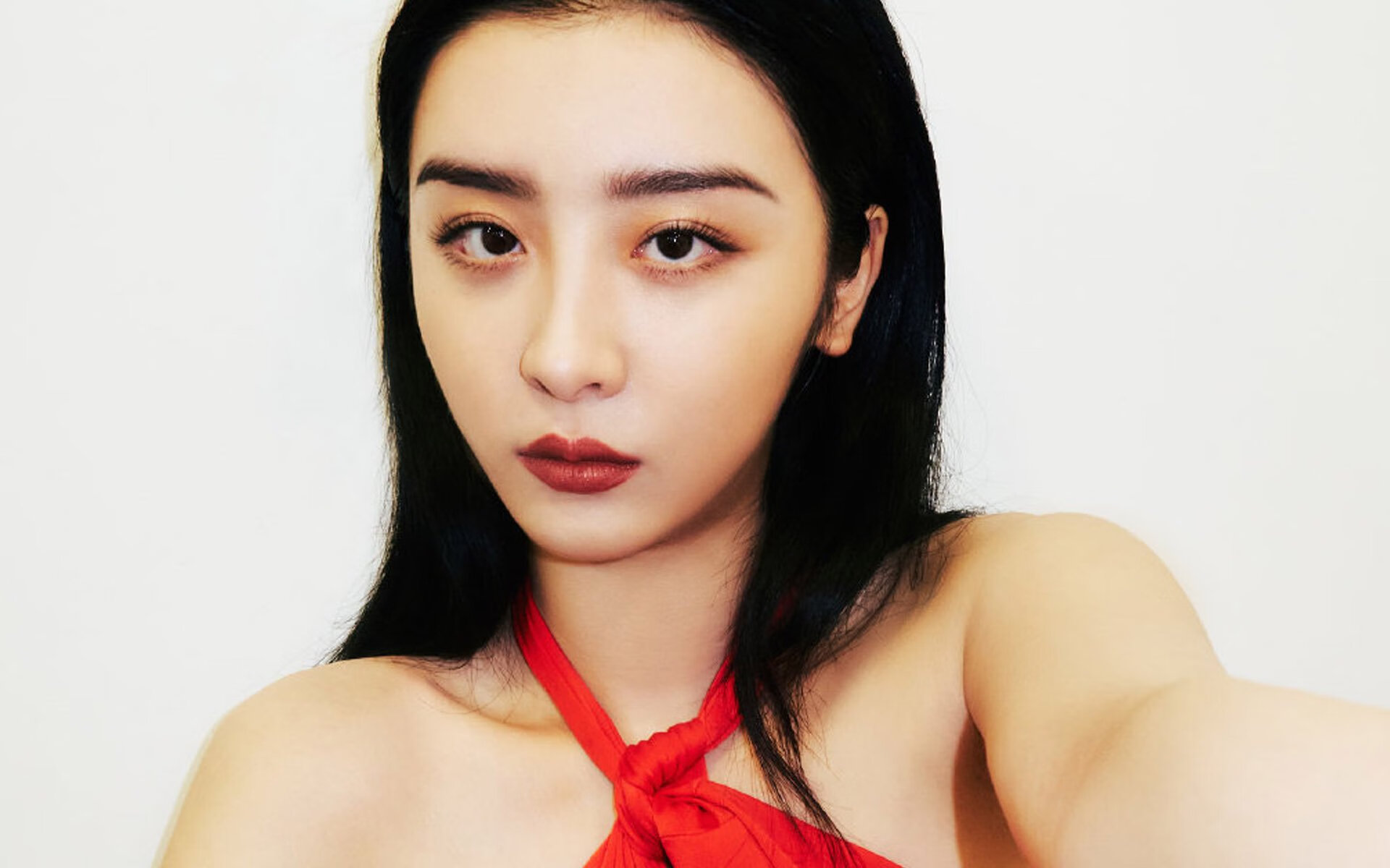 爱游戏体育APP下载-巴塞罗那球队实力强大，全力争夺法甲冠军，巴塞罗那球队近况