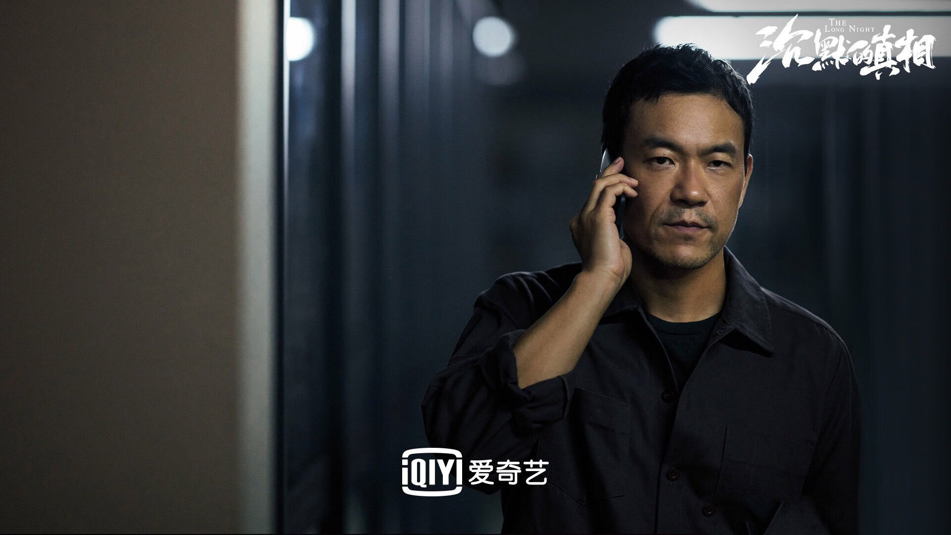 火箭篮网交锋激烈,场上对决壮观动人,火箭 篮网