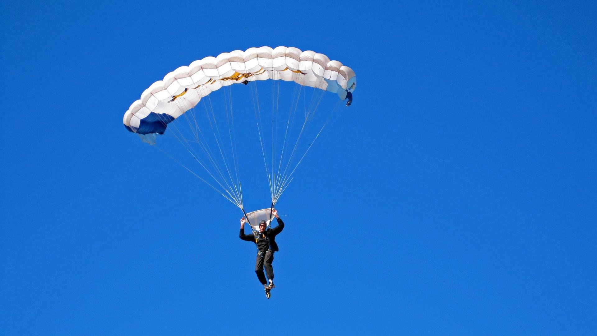 AYX GAME-西班牙女足在巴黎奥运会夺得铜牌，西班牙女足球员